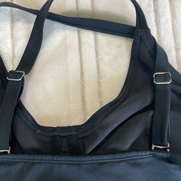 Athleta brand sports bra size 36 b/c black with underwire - Picture 5 of 6